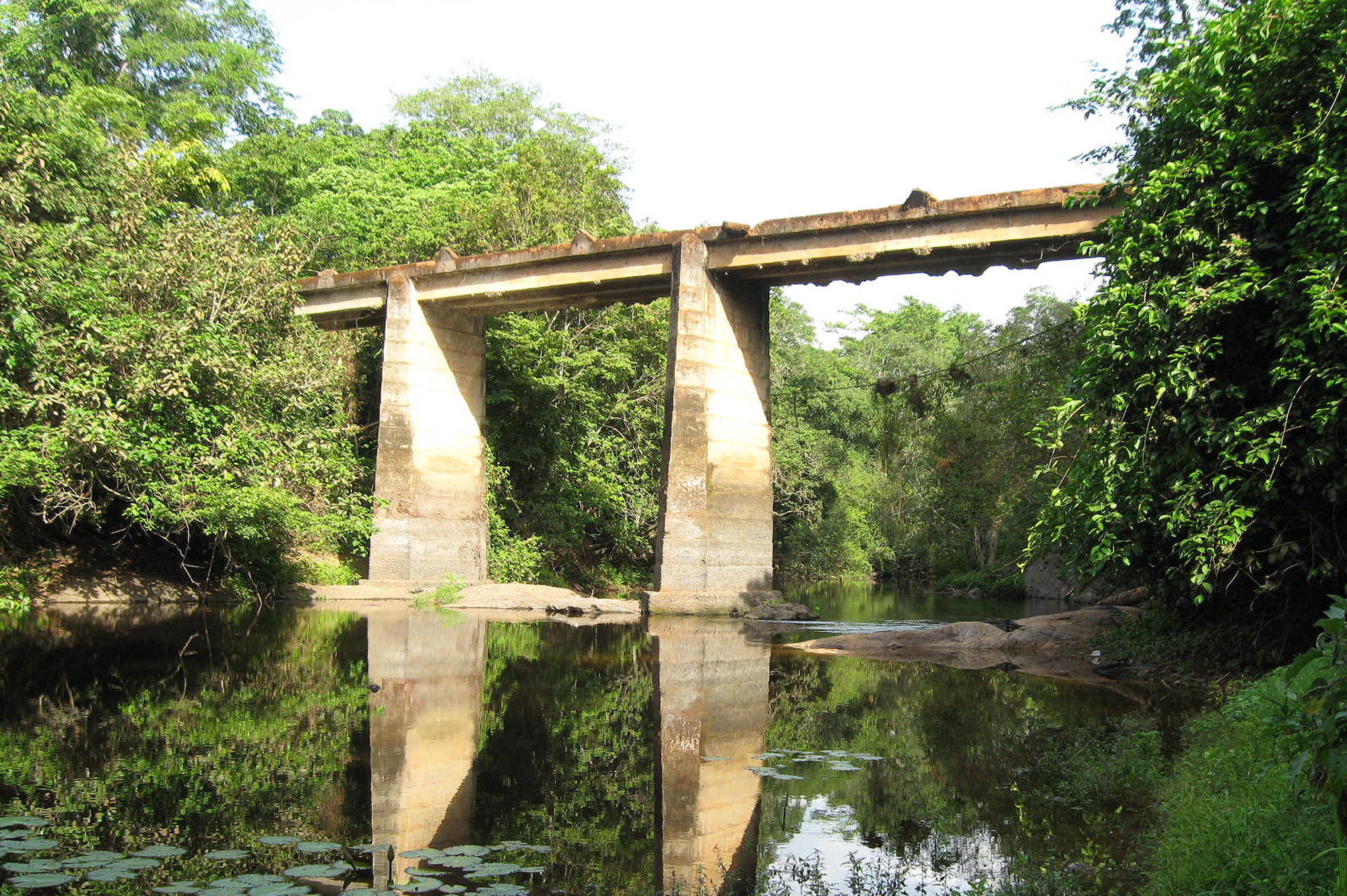 Moyamba junction road and bridges
