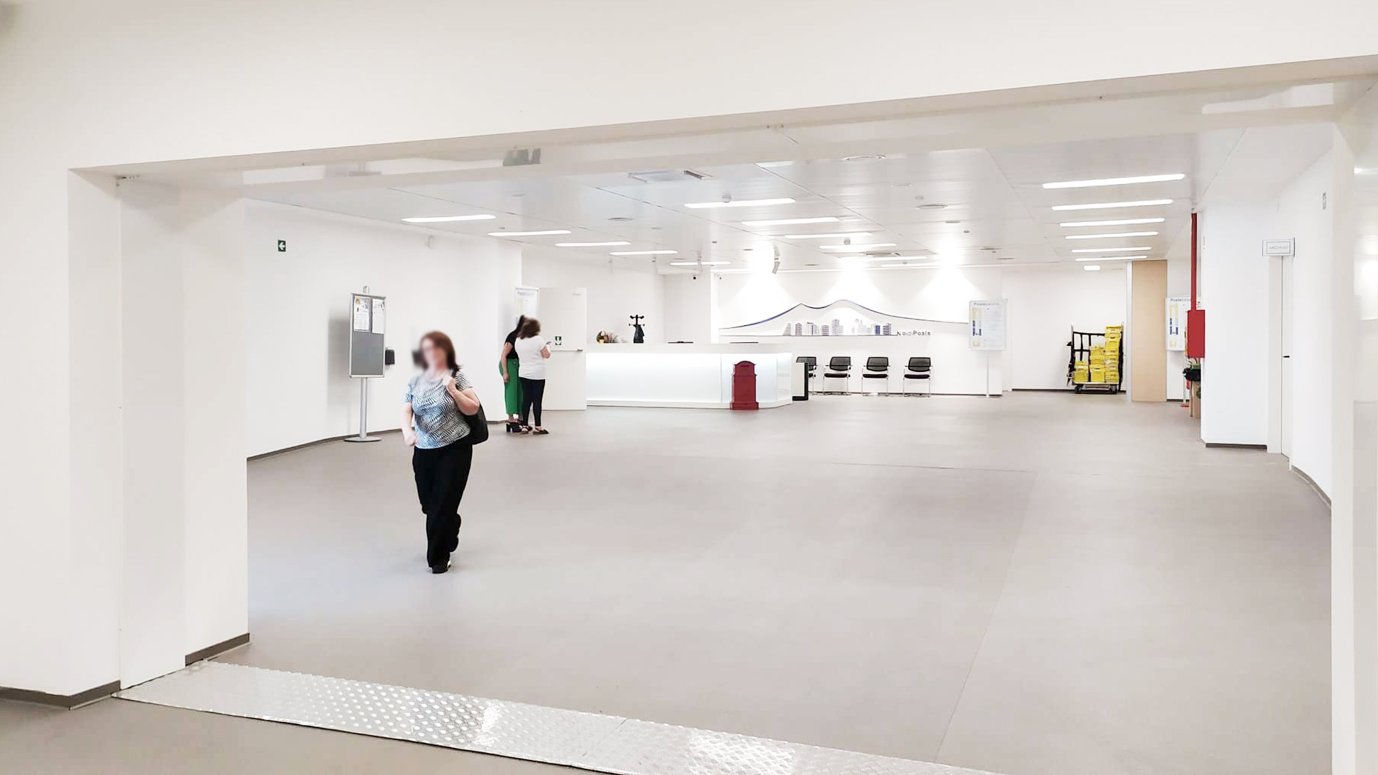 New Hub Poste Italiane / Naples